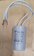 Kondesator rozruchowy silnika Xun Da 16uf / 450v.