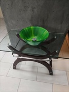 Umywalka szklana z blatem i stolikiem i syfonem