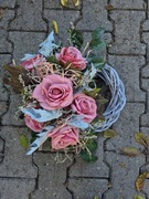 Kompozycja wianek stroik na cmentarz grób pomnik Wszystkich Świętych 