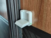 Blokada do drzwi przesuwnych i szaf. Zabezpieczenie dla dzieci i zwierząt