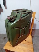 Stary karnister kraftstoff 20l