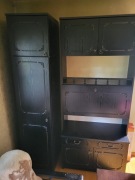 Czarna meblościanka z PRL