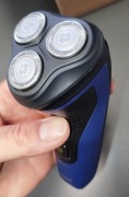 Nowa golarka maszynka elektryczna Philips Series 1000 S1151/00
