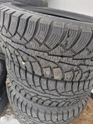 4 opony zimowe 17" 205/55 Jak nowe !! Cena za komplet.