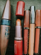 Zestaw kosmetyków tusz mascara pomadka szminka błyszczyk