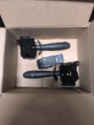 Dźwignia wycieraczek przełącznik świateł pilot