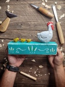 kura i kurczaki rzeźba drewno  prezent ozdoba folklor sztuka ludowa 