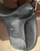 Siodło ujeżdzeniowe WINTEC Isabell 17,5 cala 44cm czaprak strzemiona popręg