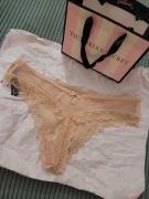 Bielizna majtki stringi Victoria's Secret L nowa