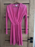 Sukienka prążkowana kopertowa fuksja 36 dekolt v