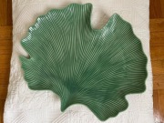 NOWY, ozdobny porcelanowy talerz / patera w kształcie liścia.