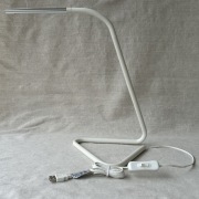 Lampka LED USB Ikea Harte biała, B1308