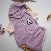 Zestaw komplet bluza zapinana bejsbolówka baseboolówka szorty spodenki 98 f