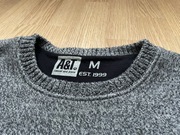 Sweter A&T w rozmiarze M