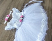 Sukienka do chrztu r 74 uwaga! Sprzedaje bez dodatków (paska i opaski)