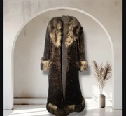 Długi brązowy płaszcz vintage, sztuczne  futro, kożuch ozdobny kołnierz