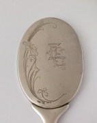 Lustro ręczne w stylu secesyjnym