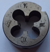 Narzynka calowa 1/2" XC 12Z prawoskrętna