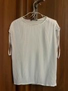 Nowa bluzka damska z krótkim rękawem marki Mohito