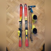 narty+wiązania+kijki+ buty+ kask