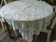Ręcznie robiony na szydełku biały obrus 140x 113 cm handmade