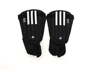 Nagolenniki Ochraniacze piłkarskie na goleń ADIDAS 11ATOMIC  r. L