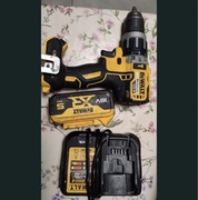 Wkrętarka dewalt DCD796+ bateria i ładowarka