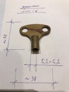 Kluczyk antyk mosiężny brytyjski zegara budzika chodzika 5,2x5,2 mm
