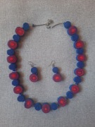 Naszyjnik i kolczyki ręcznie robione z filcu 