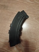 Uszkodzony magazynek elektryczny AK