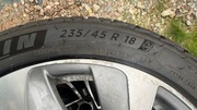 Opony zimowe Michelin z felgami  235/45 R 18