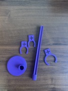 Fioletowy stojak na lalki moneter high