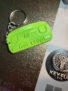 Zielony brelok Fiata 126p.