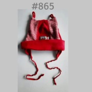 Czapka czerwono biała wiązana na uszy fajny kształt 3-6 miesięcy 