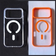 Etui klasyczne przezroczyste i pomarańczowe z MagSafe na iPhone'a 17pro max