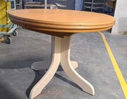 Stół rozsuwany na prowadnicach stalowych