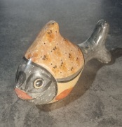 Bardzo stara ceramiczna ryba vintage 
