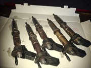 Wtryskiwacze Crafter 2,5 tdi BJL komplet 