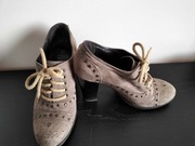 Botki sznurowane na słupku, rozm. 37, Jennifer