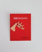 Pin przypinka twarz Rossmann. Projekt Natalia Kopiszka Kopi