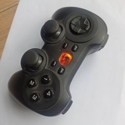 Pad Logitech bezprzewodowy