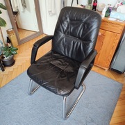 Krzesło biurowe czarne