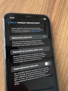 iPhone 11 4GB/64GB czarny bateria 97%