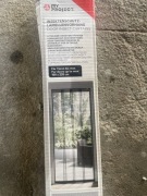 Siatka na balkonowe drzwi