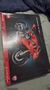Karton i instrukcja LEGO Technic motocykl DUCATI PANIGALE V4 S 42202