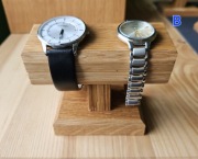 Stojak ekspozytor na zegarki bransoletki, naturalne dębowe drewno B