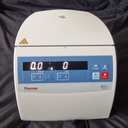 Wirówka laboratoryjna Hareus PICO 17 ThermoFisher