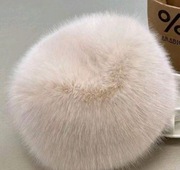 Futrzasta czapeczka bojarówka puchata na zimę modna traperska traperka