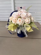 Wyjątkowy welurowy flowerbox z różyczkami.