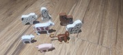 Zwierzątka zestaw 4 plastikowe + 4 drewniane wagony tory drewniane